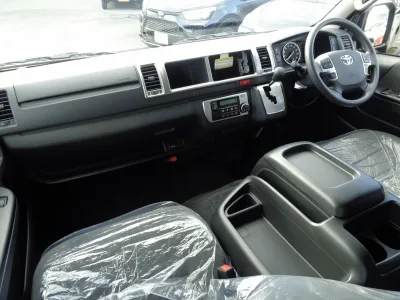 2025 Toyota Hiace 2.7 GL Long (No.960810) for export from Japan