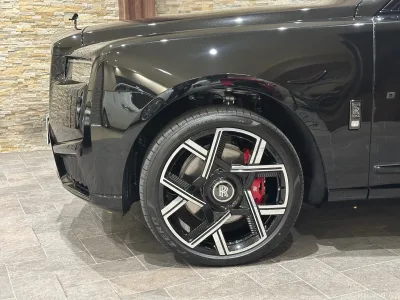 2025 Rolls-Royce Black Badge Cullinan II 6.75L 4WD(No.9600043) for export from Japan