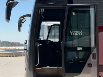 AOS Grand Toro II VIP 21-Seat Midi Coach RHD for export from Japan