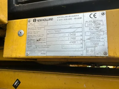 2001 NEW HOLLAND TX63 COMBINE HARVESTER (No.J0798) for export from Japan
