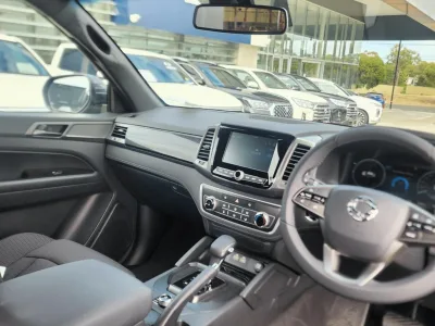 2025 SsangYong Musso ELX Auto 4x4 (No-480726) for export from Japan