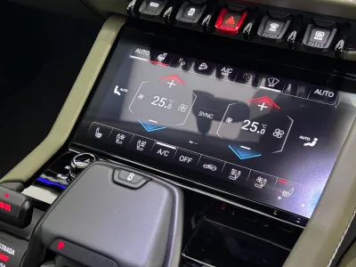 2025 Lamborghini Urus SE 4WD RHD – Verde Turbine Lucido for export from Japan