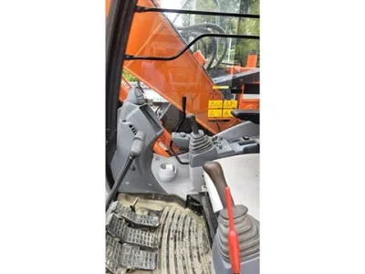 2015 HITACHI ZX 135 US EXCAVATOR (No.J0764) for export from Japan