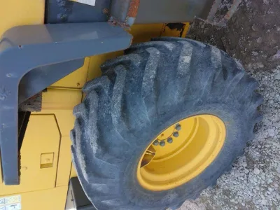 2000 KOMATSU WA80-3 WHEEL LOADER (No.J0840) for export from Japan