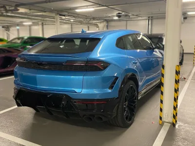 2025 Lamborghini Urus SE for export from Japan