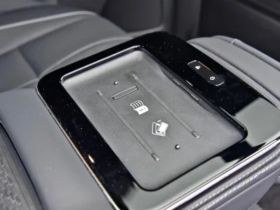 2021 Mercedes-Benz  Maybach GLS600 (No.480530) for export from Japan