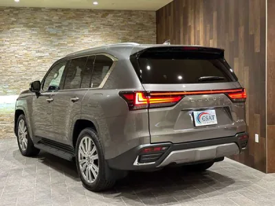 2025 Lexus LX 600 Executive 4WD (Gunmetallic) (R05) (No-960688) for export from Japan
