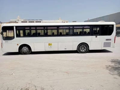 2009 Hyundai 6 cylinder long Bus with AC (No.830735) for export from Japan