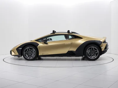 2024 Lamborghini Huracán Sterrato RHD - Oro Elios for export from Japan