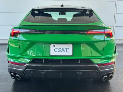 2025 Lamborghini Urus Performante: The Pinnacle of Luxury and Performance (No.960968) for export from Japan