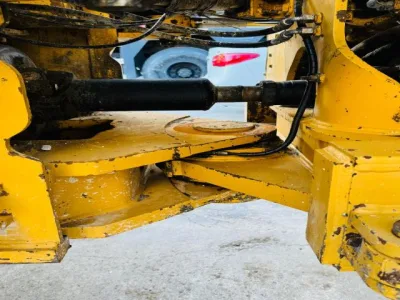 2007 CAT Wheel loader Type 966H Wheel Loader for export from Japan