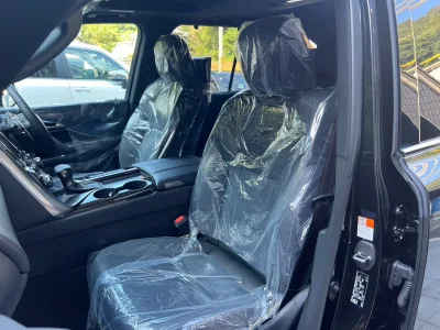 2025 Lexus LX 600 4WD - Ultimate Luxury & Power in Black (No.J0961017) for export from Japan