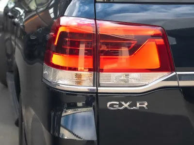 2016 Toyota Land Cruiser 200 GXR Left Handle V8 Diesel for export from Japan
