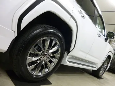 2025 TOYOTA LAND CRUISER LC300 ZX 4WD | MODELLISTA AERO for export from Japan