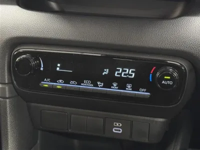 2025 Toyota Yaris cross G grade plugin hybrid for export from Japan