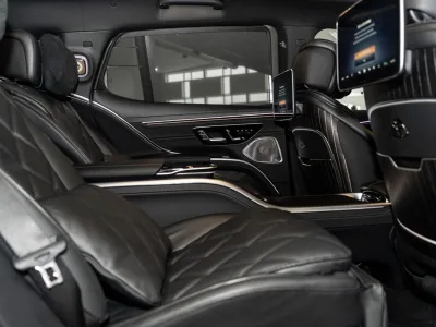 2026  MERCEDES-MAYBACH EQS680 4MATIC SUV  ULTRA LUXURY EV for export from Japan