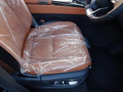 2025 Lexus LX 600 Executive AWD Levinson 4-Seater (No.960732) for export from Japan