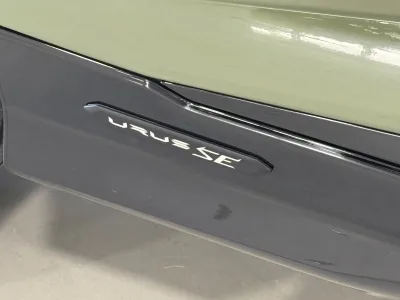 2025 Lamborghini Urus SE 4WD RHD – Verde Turbine Lucido for export from Japan