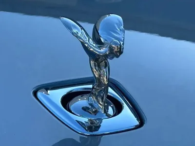 2025 Rolls-Royce Spectre: The Epitome of Luxury and Innovation (No.960966) for export from Japan