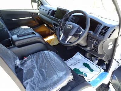 2026 TOYOTA HIACE COMMUTER GL 14 SEATER  for export from Japan