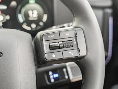 2025 Hyundai Santa Fe Hybrid Calligraphy AWD for export from Japan