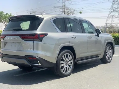 2022 Brand New Lexus LX600 7 Seats LHD VIP Pkg (No.689505) for export from Japan