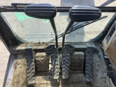 CAT 320C HYDRAULIC EXCAVATOR for export from Japan