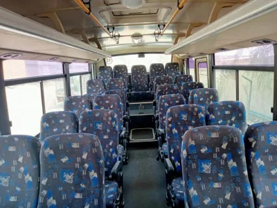 2009 Hyundai 6 cylinder long Bus with AC (No.830735) for export from Japan