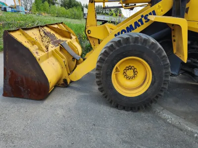 Komatsu WA100-7 Wheel Loader (No-J0706) for export from Japan