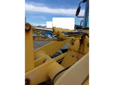 2000 KOMATSU WA80-3 WHEEL LOADER (No.J0840) for export from Japan