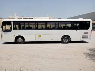 2009 Hyundai 6 cylinder long Bus with AC (No.830735) for export from Japan