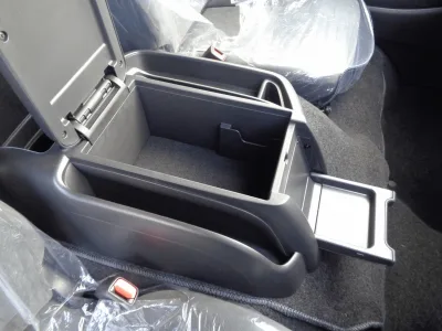 2025 Toyota Hiace 2.7 GL Long (No.960810) for export from Japan