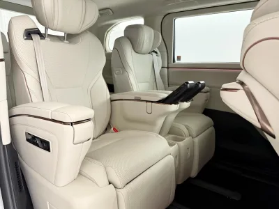 2025 Lexus LM 500h Version L 4WD for export from Japan