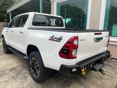 2022 TOYOTA HILUX REVO Double Cab 2.4 MT 4WD (Pickup) with Offroad Accessories ( No.560463) for export from Japan