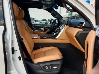 Lexus  LX500d (No-830718) for export from Japan