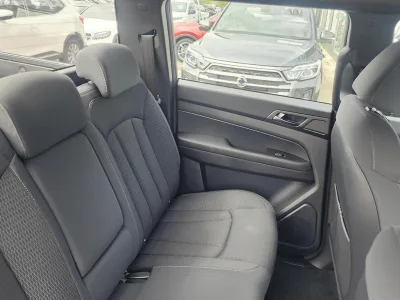 2025 SsangYong Musso ELX Auto 4x4 (No-480726) for export from Japan