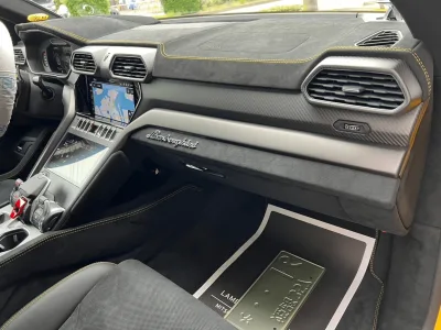2025 Lamborghini Urus Performante: Unmatched Luxury and Performance SUV (No.960969) for export from Japan