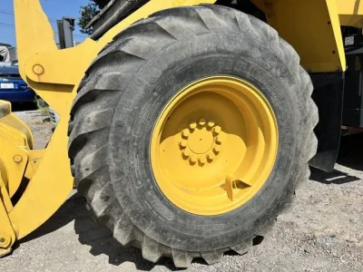 KOMATSU WA100-8 WHEEL LOADER (No.J0803) for export from Japan