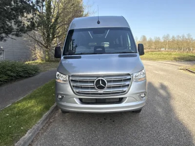 Mercedes-Benz Sprinter Classic 22-Seater Minibus RHD for export from Japan