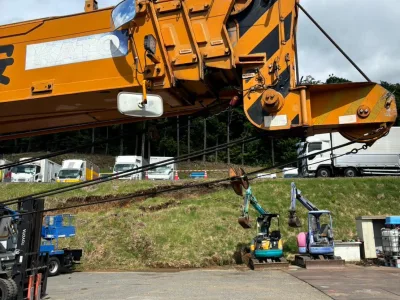 1992 KATO SR-250 25-Ton Rough Terrain Crane for export from Japan