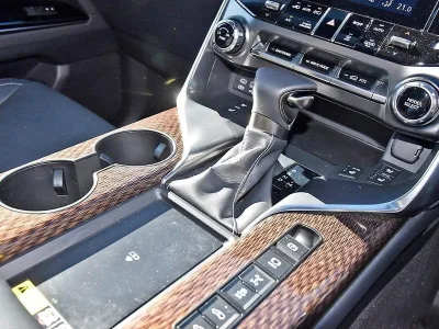 2022 Lexus LX600 SUV Liquid Metal/Black (No.480731) for export from Japan