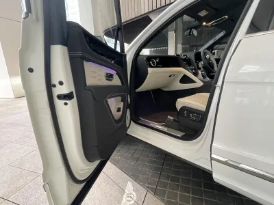 2025 BENTLEY BENTAYGA EWB AZURE (No.103838) for export from Japan