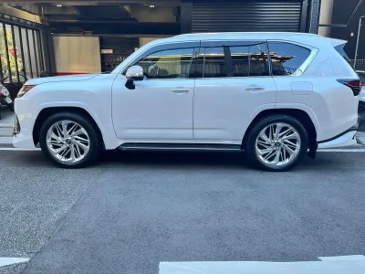 2025 Lexus LX 600 4WD Modellista / M Levinson / Rear Entrance – The Ultimate Luxury SUV(No.960039) for export from Japan