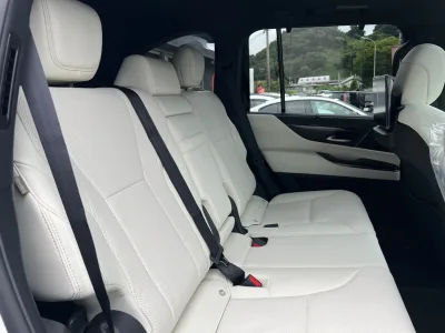 2025 Lexus LX 600 4WD 7 Seater Modellista Aero - Luxury & Power Combined (No.961019) for export from Japan