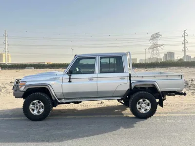 2018 Toyota Land Cruiser Double cab 4X4 (No.680580) for export from Japan