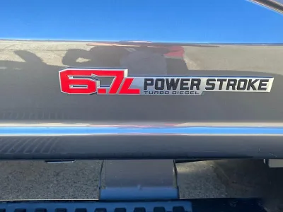 2025 Ford F350 Lariat LHD Pickup (No.960863) for export from Japan