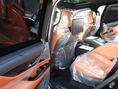 2025 Lexus LX 600 Executive AWD Levinson 4-Seater (No.960732) for export from Japan