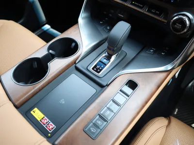 2026 Lexus LX 700h 4WD / Modellista, Mark Levinson & Rear Entertainment JDM for export from Japan