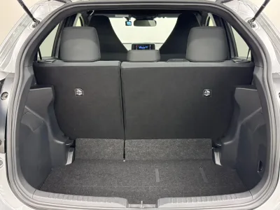 2025 Toyota Yaris cross G grade plugin hybrid for export from Japan
