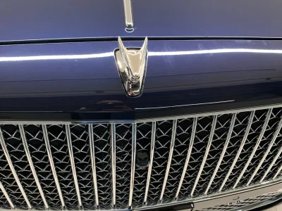 2025 Bently Flying Spur Hybrid Luxury sedan(No.940804) for export from Japan